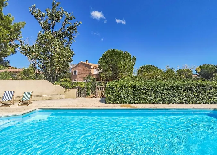 3 Bedroom In Fouzilhon