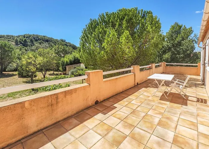 3 Bedroom In بيت للعطل *